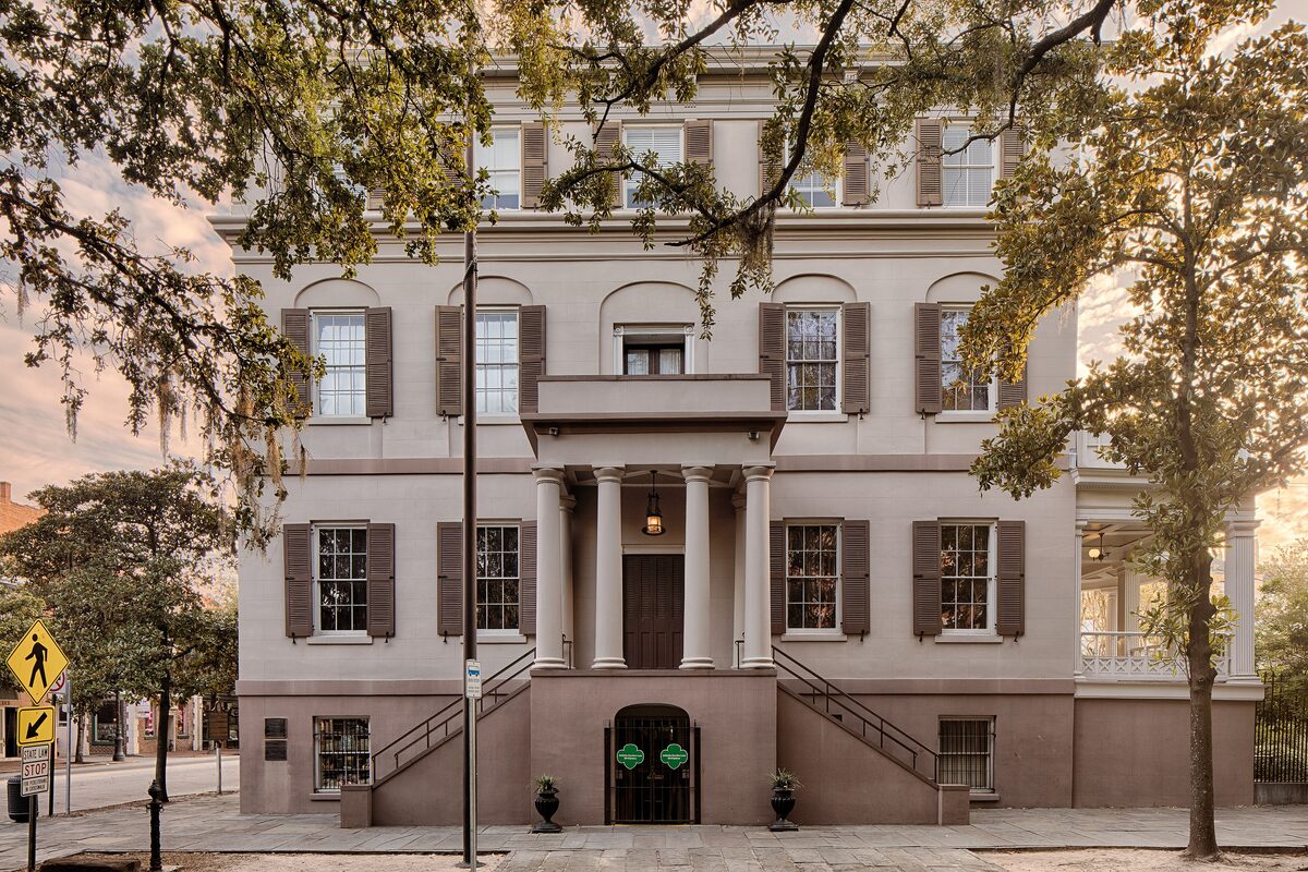 Juliette Gordon Low Birthplace, a Regency townhouse with twin front stairs