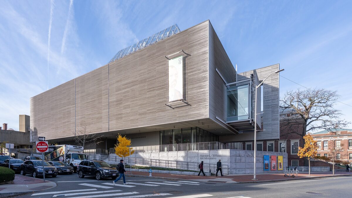 The glass-and-wood extension of the Harvard Art Museums on a street corner