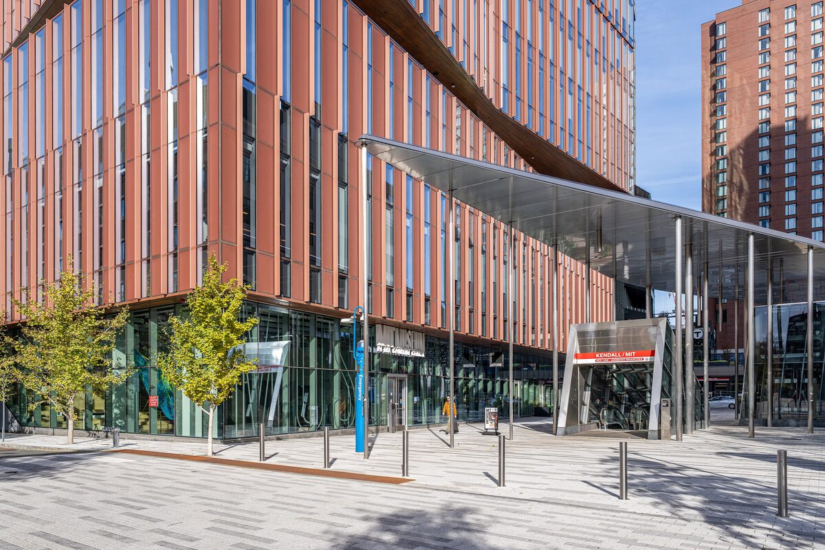 The red-brick glass front and entrance plaza of the MIT Museum