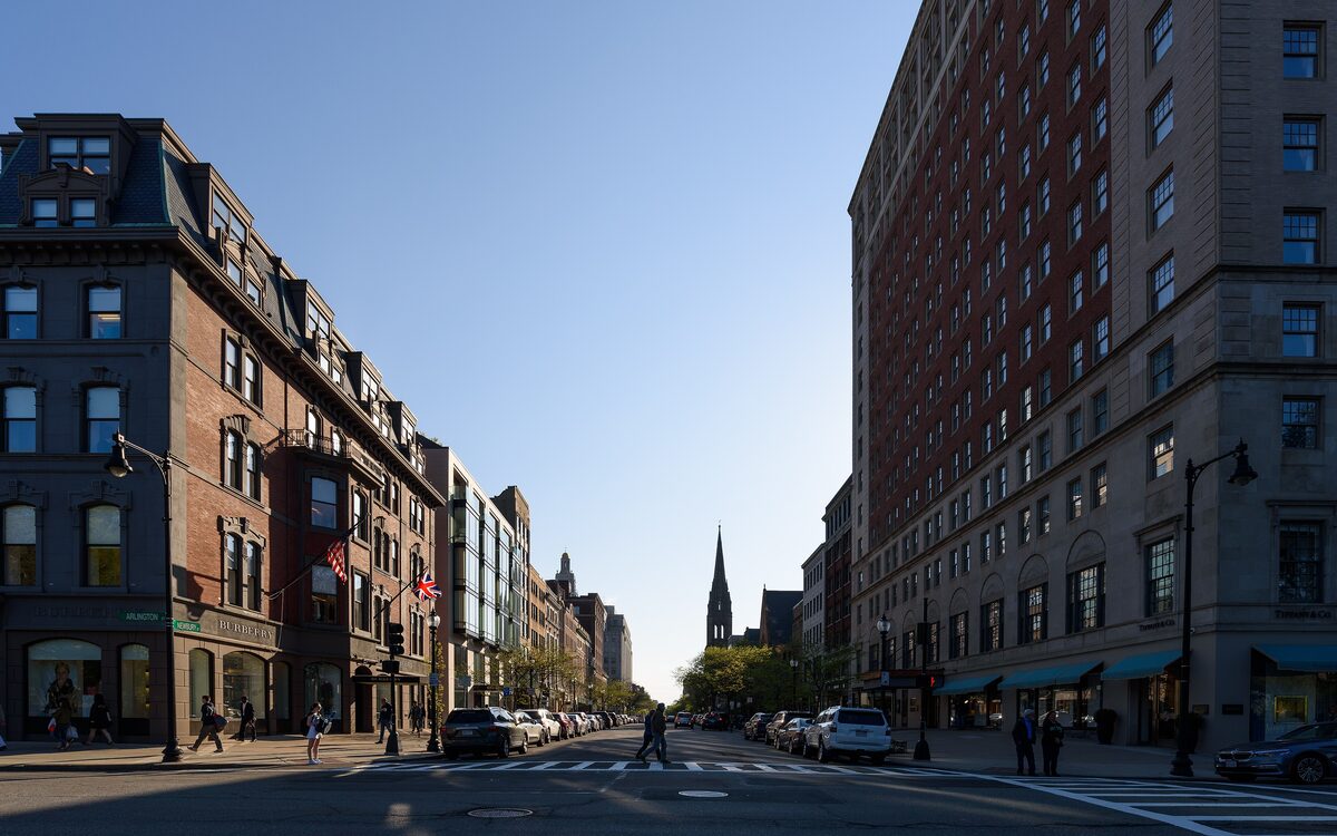 Newbury Street running past brownstones and hotels in Back Bay