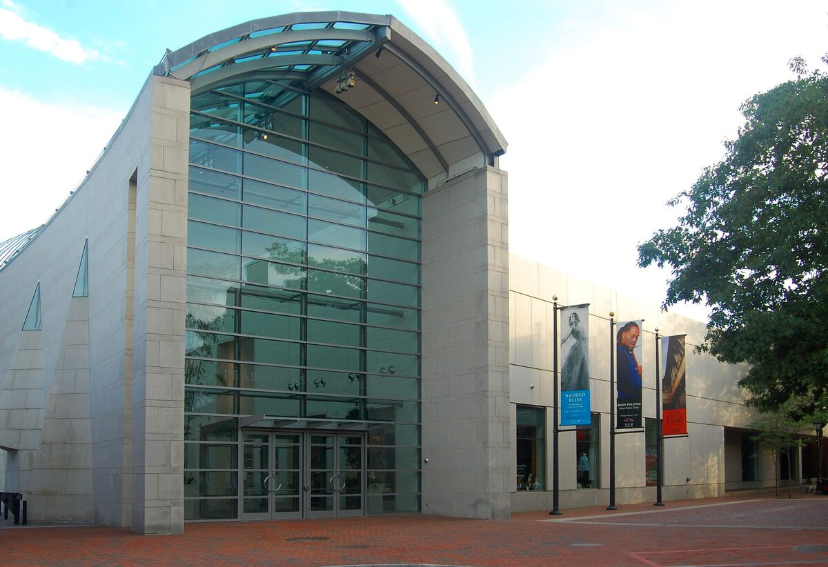 The glass-fronted modern entrance of the Peabody Essex Museum