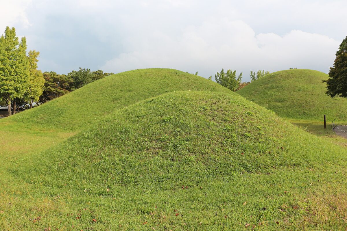Round grassy burial mounds of the Daereungwon tomb complex in Gyeongju