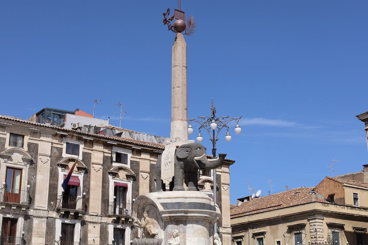 The lava-stone elephant fountain with an Egyptian obelisk on its back, in the square in front of the cathedral