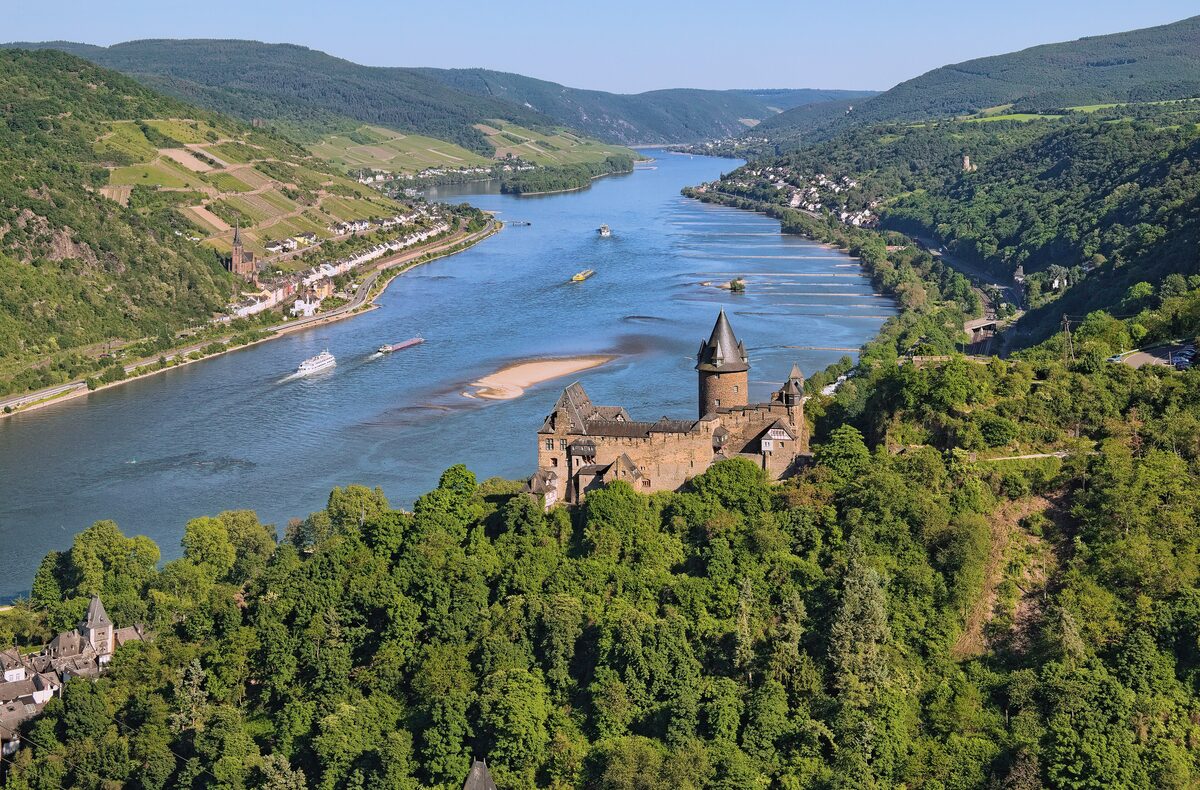 Burg Stahleck above the Rhine Gorge, with the river winding between vineyard slopes