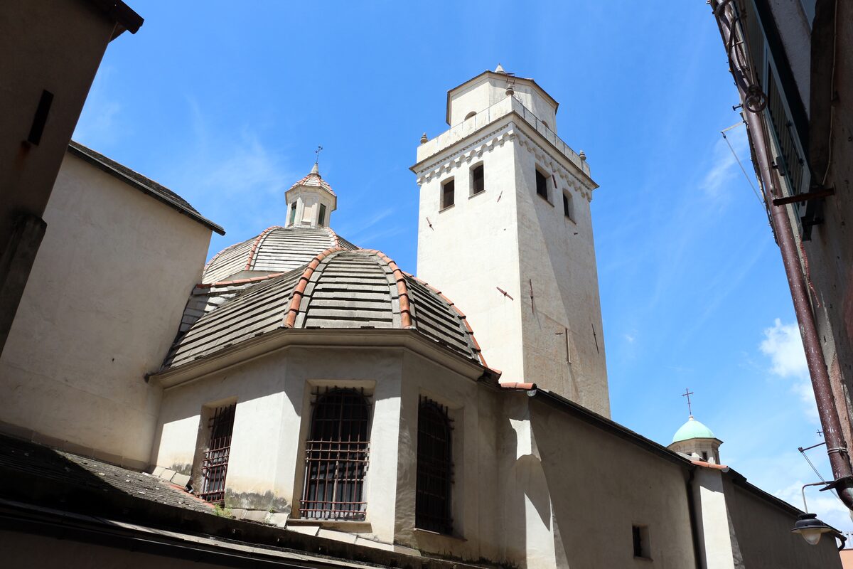 The dome and bell tower of Santa Maria di Castello above the old town roofs