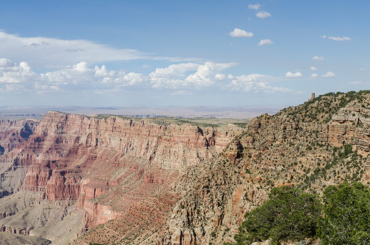 View across the Grand Canyon from Navajo Point on Desert View Drive