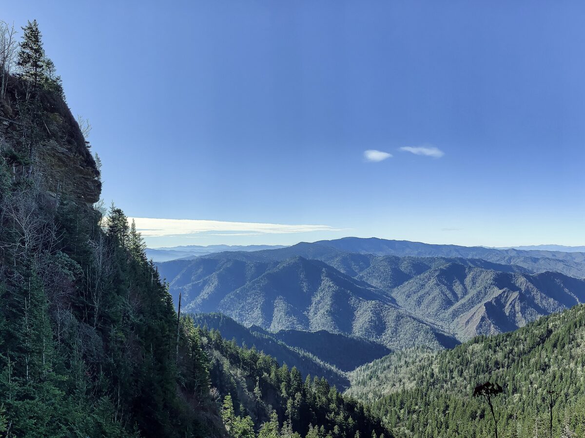 A rock buttress and wide ridge views along the Alum Cave Trail