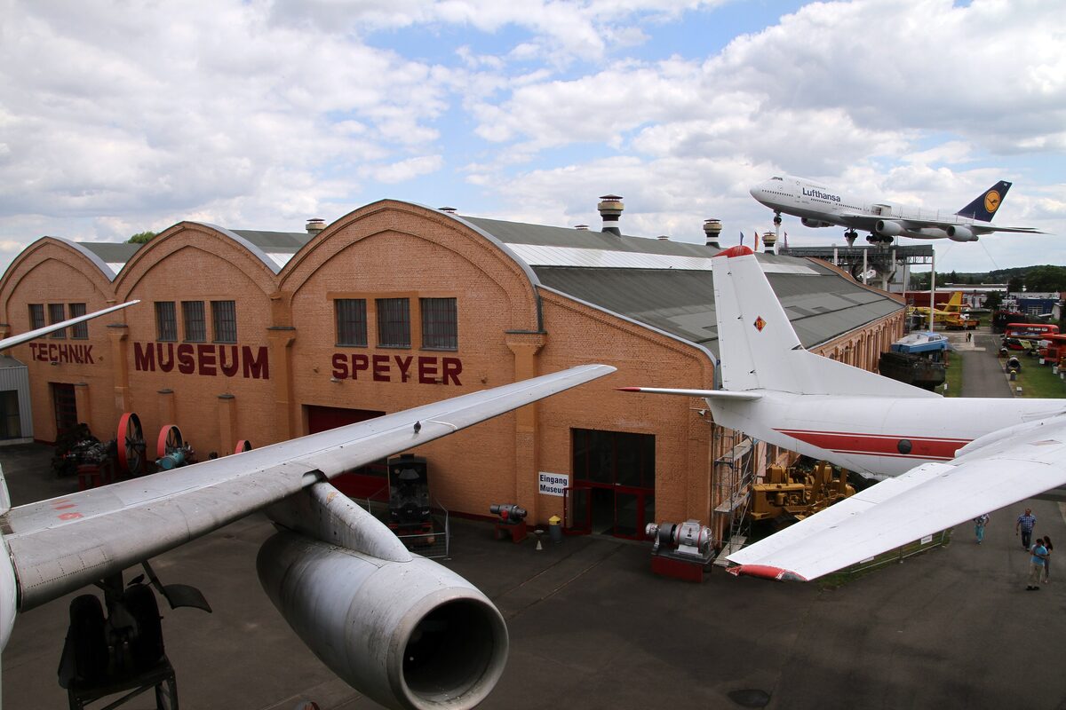 The Technik Museum Speyer seen from above, with a Boeing 747 mounted on the roof of the halls