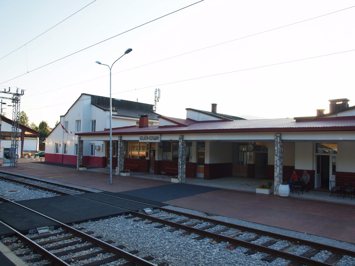 Kolašin railway station on the Belgrade-Bar line, with the platform and tracks in front of the station building