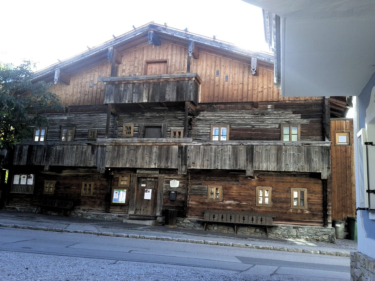 The Bruderlade building in Schladming, a house with wooden balconies that holds the town museum