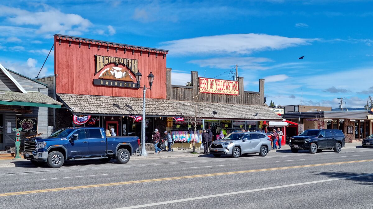Storefronts along North Canyon Street in West Yellowstone